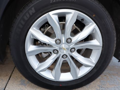 Used 2023 Chevrolet Malibu LT FWD image 12