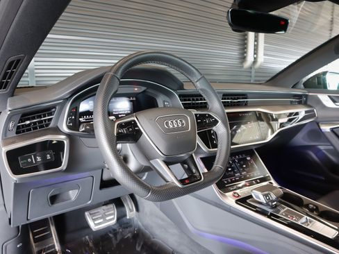 Used 2023 Audi RS 7 Sportback w/ Carbon Optic Package image 17