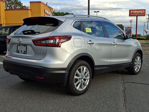 Used 2022 Nissan Rogue Sport SV AWD/4WD image 7