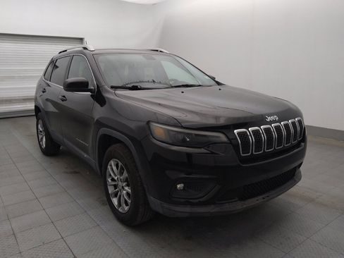 Used 2019 Jeep Cherokee Latitude Plus w/ Comfort/Convenience Group image 13