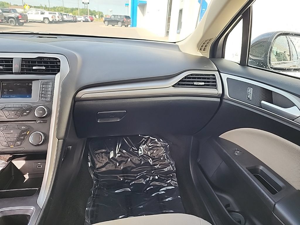 Used 2018 Ford Fusion S FWD image 19