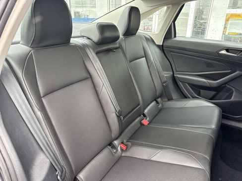 Used 2020 Volkswagen Jetta SE FWD image 10