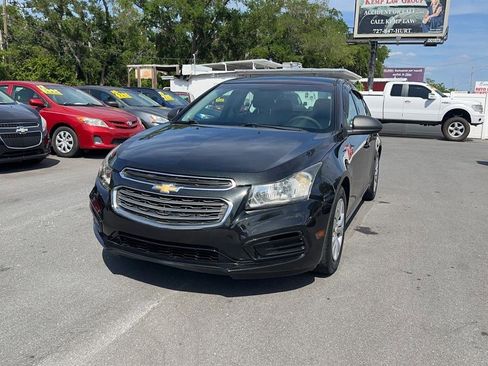 Used 2016 Chevrolet Cruze LS image 5
