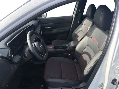 New 2026 Nissan Kicks SR w/ Cold Weather Package image 9