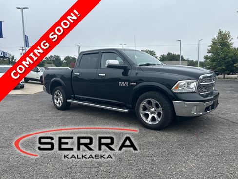 Used 2015 RAM 1500 Laramie w/ Convenience Group AWD/4WD image 1