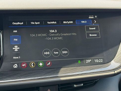 Used 2023 Buick Envision Essence AWD/4WD image 13
