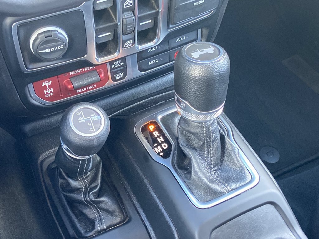Used 2024 Jeep Wrangler Unlimited Rubicon 4xe AWD/4WD image 11