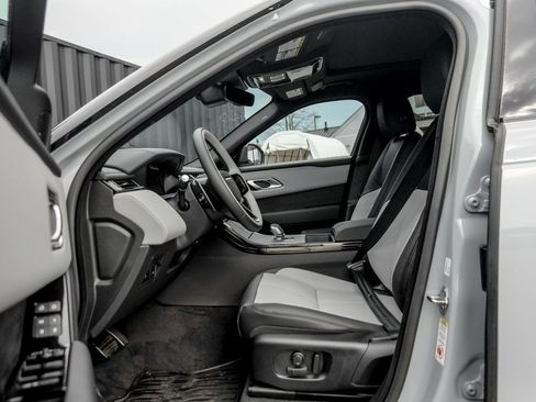 Used 2026 Land Rover Range Rover Velar Dynamic SE image 10