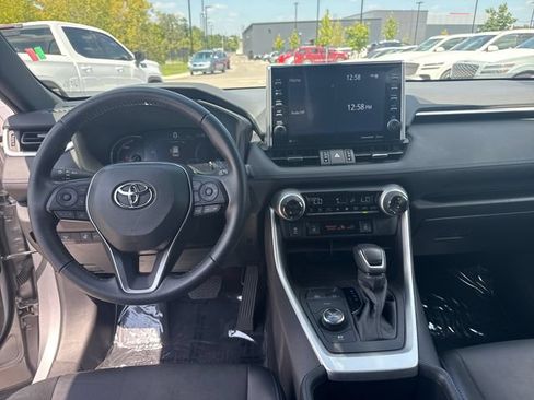 Used 2022 Toyota RAV4 XSE w/ XSE Grade Weather Package AWD/4WD image 15