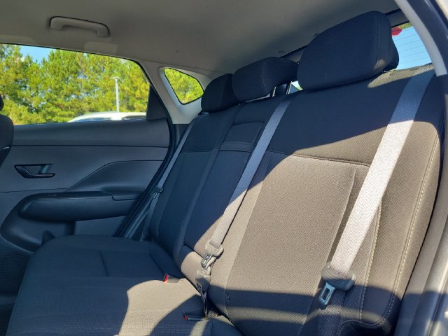 Used 2024 Hyundai Kona SEL AWD/4WD image 9