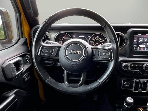 Used 2021 Jeep Wrangler Unlimited Sport AWD/4WD image 12
