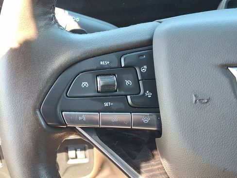 Used 2022 Cadillac Escalade ESV Sport w/ Touring Package image 22