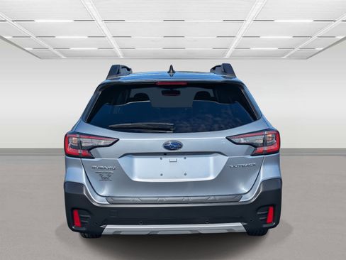 Certified 2022 Subaru Outback Limited w/ Popular Package #2 image 4