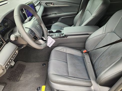 Used 2025 Toyota Camry XSE w/ Premium Plus Package FWD image 9