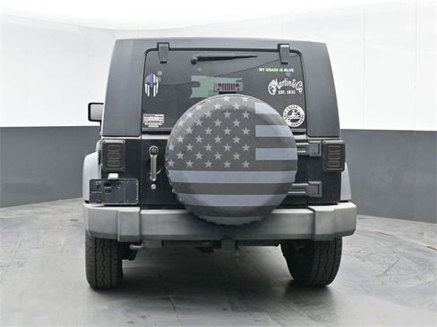 Used 2009 Jeep Wrangler X image 13