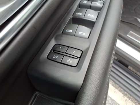 Used 2024 GMC Yukon AT4 image 12