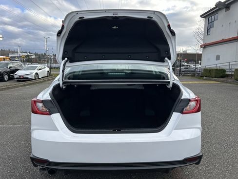 Certified 2025 Toyota Camry SE image 23