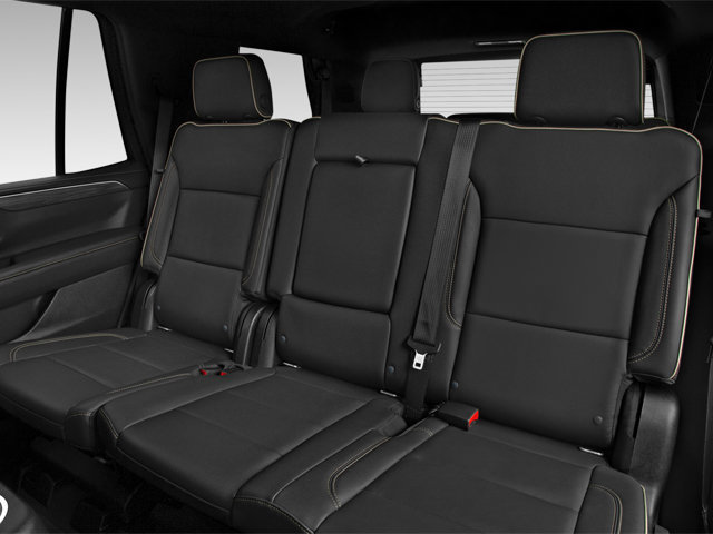 Used 2024 GMC Yukon SLT w/ SLT Premium Package AWD/4WD image 11