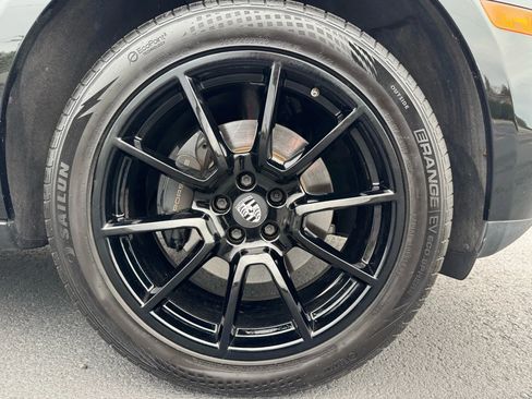 Used 2018 Porsche Macan image 19