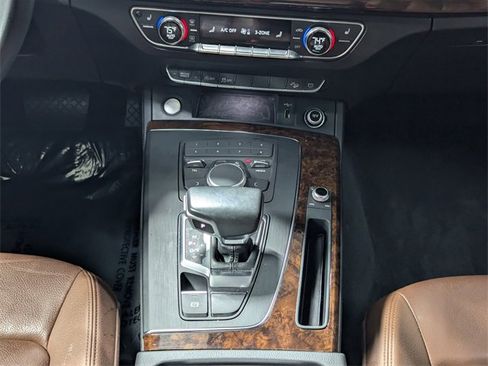 Used 2019 Audi Q5 2.0T Premium w/ Convenience Package image 13