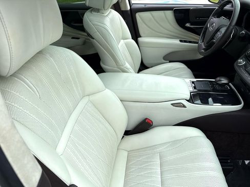 Used 2018 Lexus LS 500 image 57