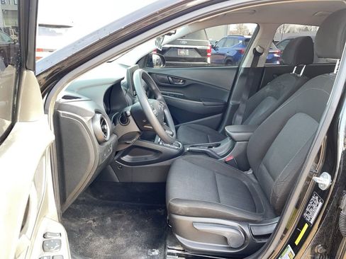 Used 2022 Hyundai Kona SEL image 8