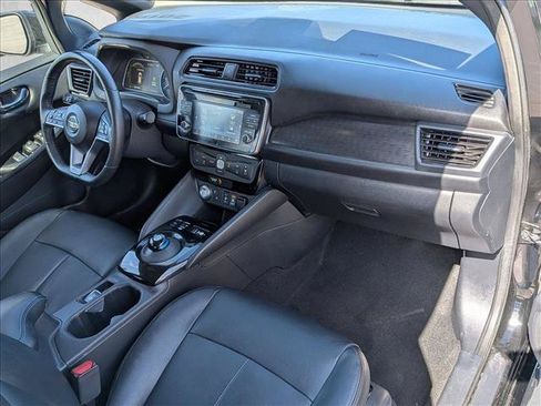 Used 2019 Nissan Leaf SV w/ SV Technology Package FWD image 21
