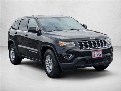 Used 2016 Jeep Grand Cherokee Laredo image 3