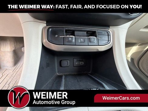 Used 2023 GMC Acadia Denali AWD/4WD image 20