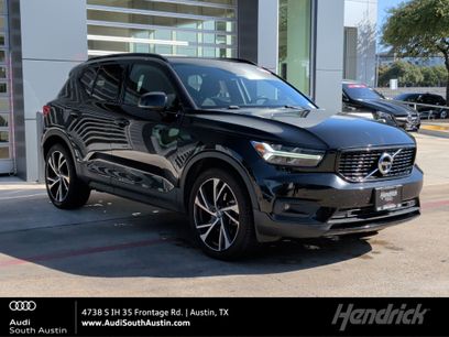 Used 2020 Volvo XC40 T4 R-Design