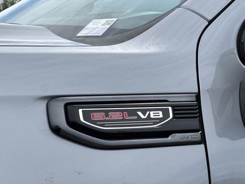 Used 2023 GMC Sierra 1500 AT4 w/ Technology Package AWD/4WD image 31