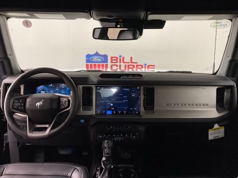 Used 2019 Ford Fusion SE FWD image 18