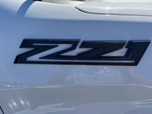 Used 2024 Chevrolet Silverado 1500 Custom Trail Boss w/ LPO, Dark Essentials Package image 3