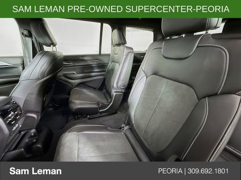 Used 2025 Jeep Grand Cherokee L Altitude image 24