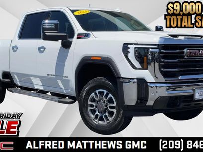 New 2025 GMC Sierra 3500 SLT w/ SLT Premium Package