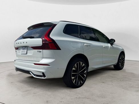 New 2026 Volvo XC60 T8 Ultra w/ Protection Package Premier AWD/4WD image 7