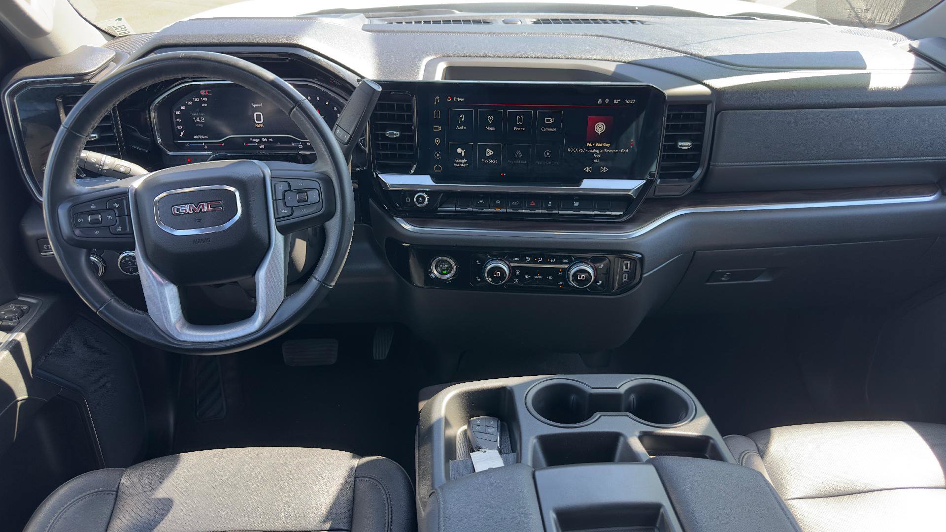 Used 2024 GMC Sierra 1500 SLT AWD/4WD image 6