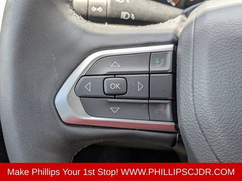 Used 2025 Jeep Compass Limited AWD/4WD image 22