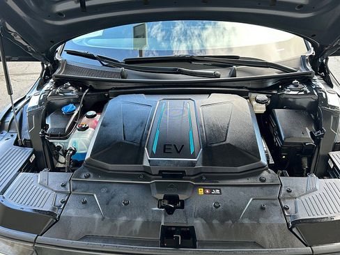 Used 2024 Hyundai Ioniq 5 SEL RWD image 21