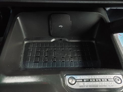 Used 2024 Ford Bronco Outer Banks image 22