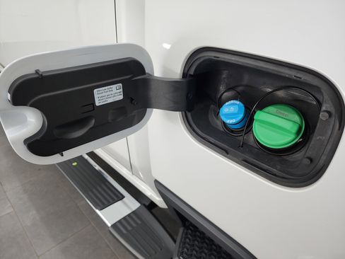 Used 2021 Chevrolet Silverado 2500 High Country w/ Z71 Off-Road Package image 39