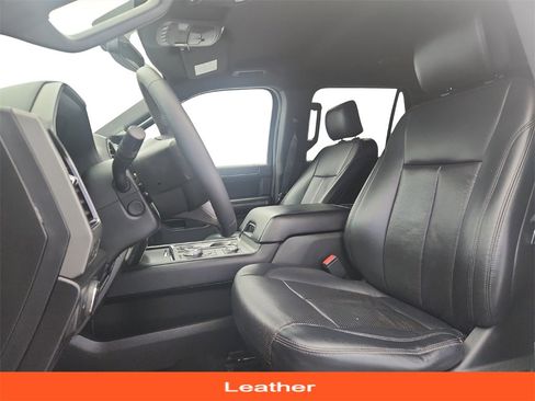 Used 2019 Ford Expedition XLT w/ Equipment Group 202A image 11