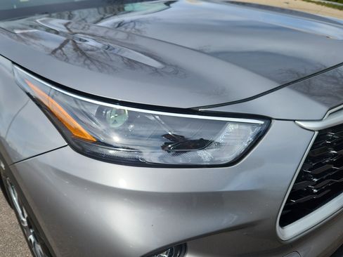 Certified 2025 Toyota Highlander XLE image 5