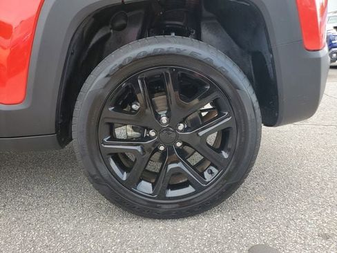 Certified 2023 Jeep Renegade Altitude AWD/4WD image 13