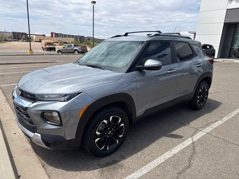 Used 2023 Chevrolet TrailBlazer LT w/ Convenience Package FWD image 1