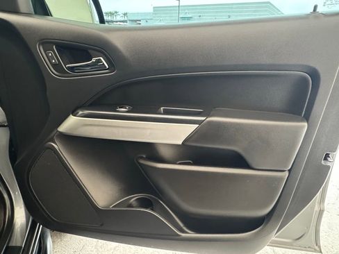 Used 2020 Chevrolet Colorado ZR2 image 15