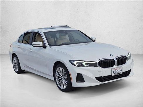 Used 2024 BMW 330i Sedan w/ Convenience Package RWD image 3