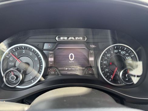 Used 2023 RAM 1500 Laramie AWD/4WD image 10