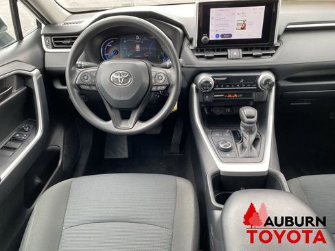 Used 2024 Toyota RAV4 LE AWD/4WD image 24