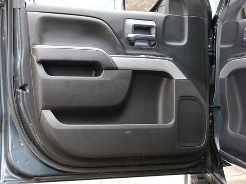 Used 2018 Chevrolet Silverado 1500 LT w/ Texas Edition image 35